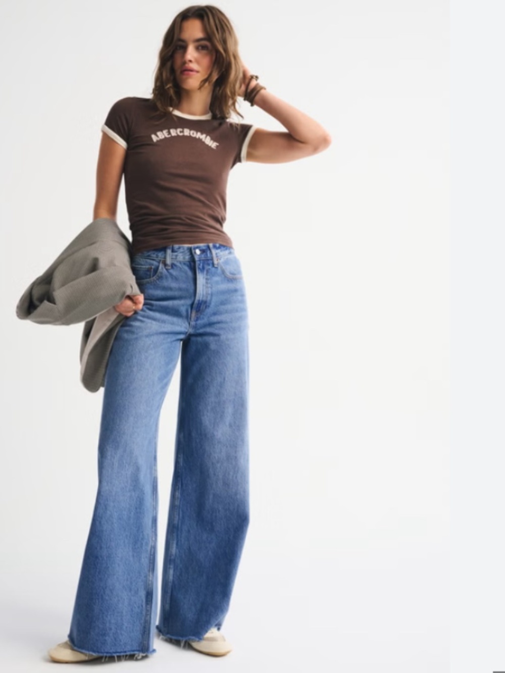 NWT Abercrombie High Rise Wide Leg Jeans | Size 33R | Medium Wash | 30" Inseam